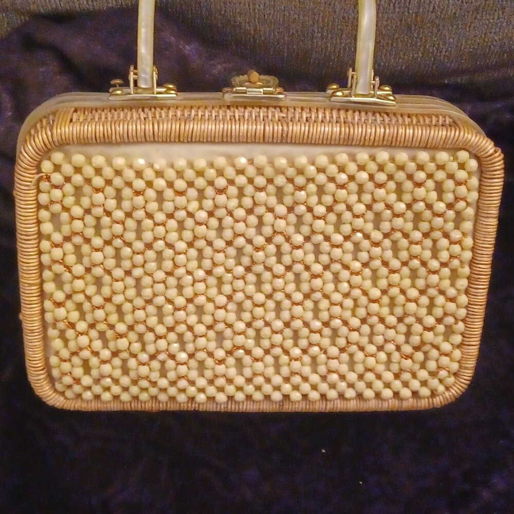 Vintage beaded bakelite purse